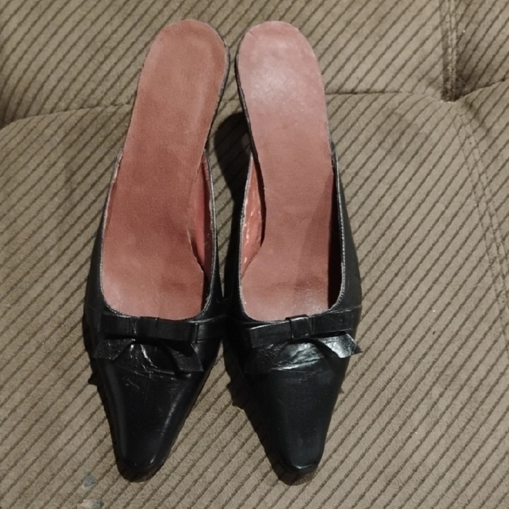 Unisa Black Mules with Bow Accent